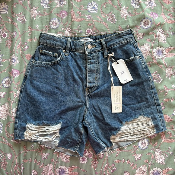 NWT Forever 21 Mom Short - Picture 1 of 5